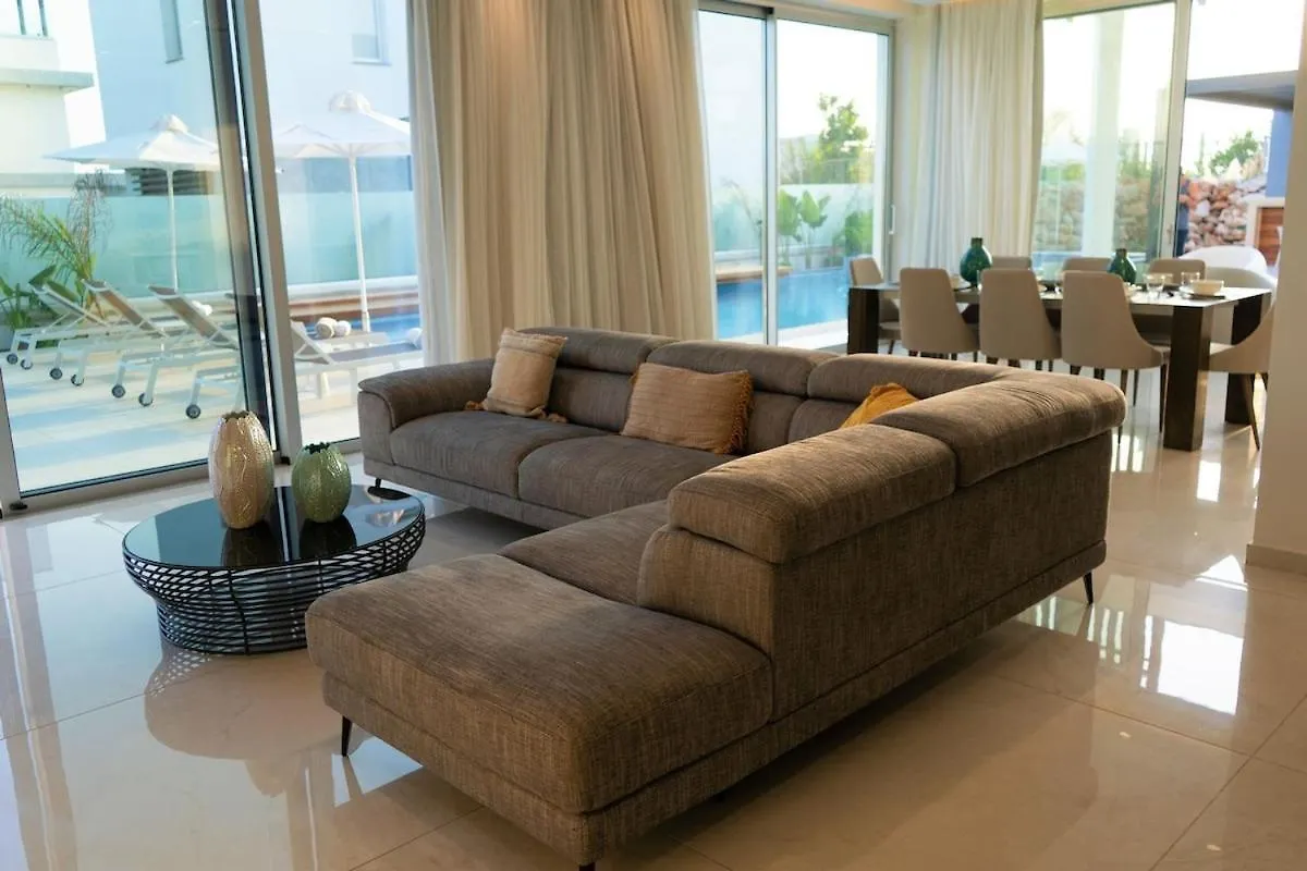 Seaview Luxury Villa Fortuna Ayia Napa 0*,
